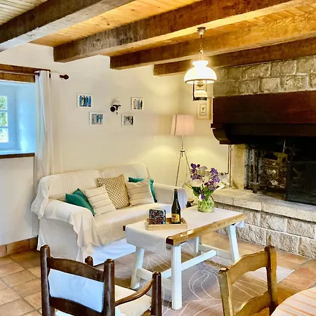 Vakantiehuis Benniel Bihan Maison De A 5 Minutes Des Plages De La Baie De Douarnenez Plomodiern