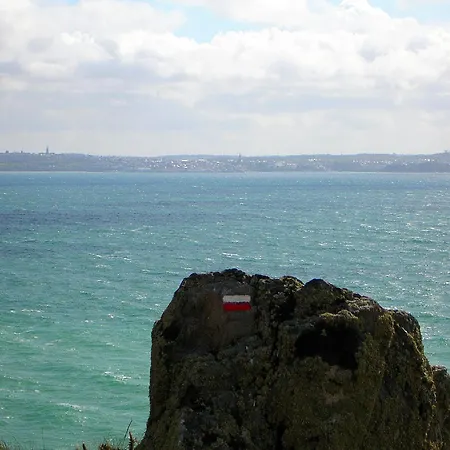 Benniel Bihan Maison De A 5 Minutes Des Plages De La Baie De Douarnenez Vakantiehuis Plomodiern